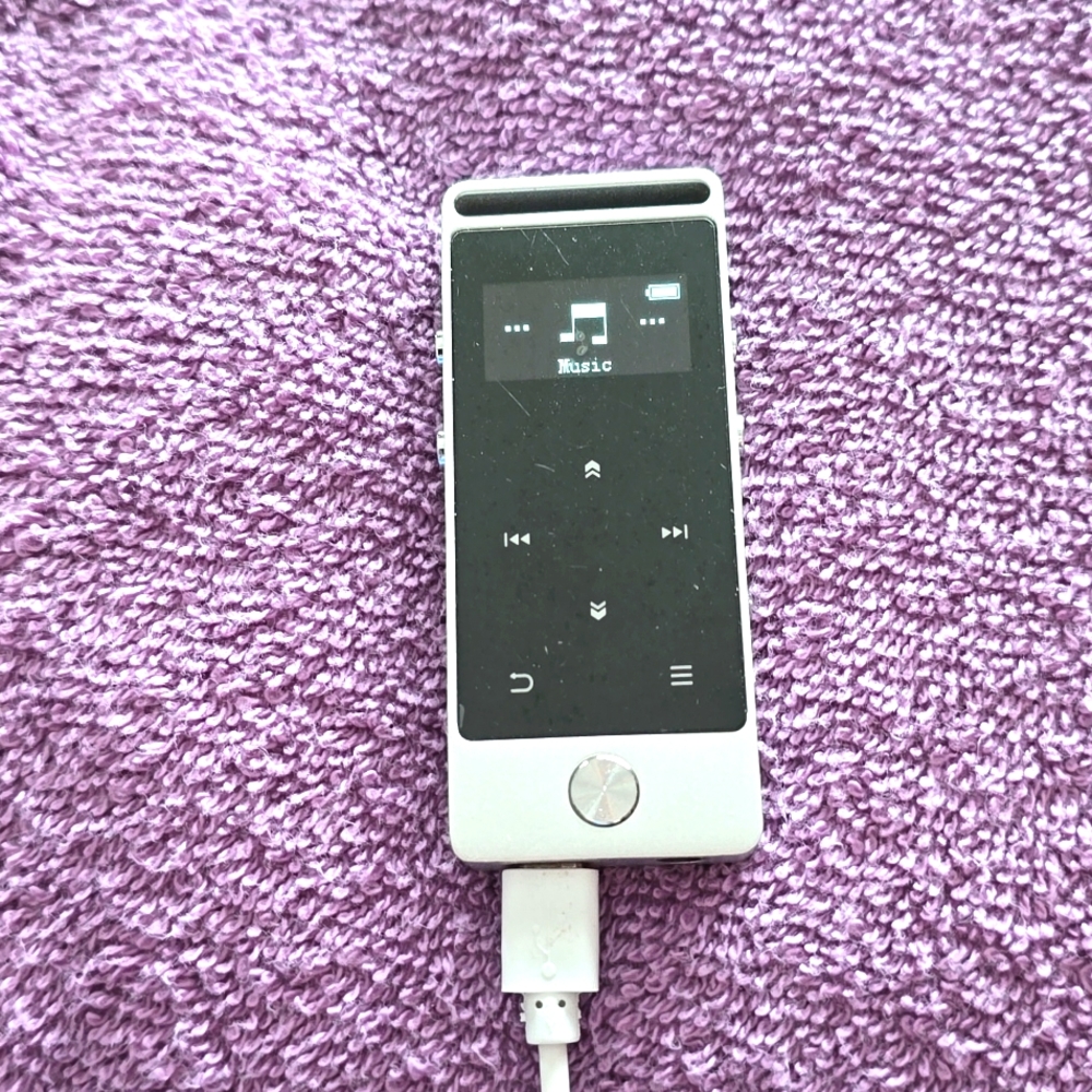 Agptek MP3 Player Ebook M20 8gb